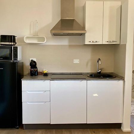 Suite649 Nuova 5 모데나 외부 사진