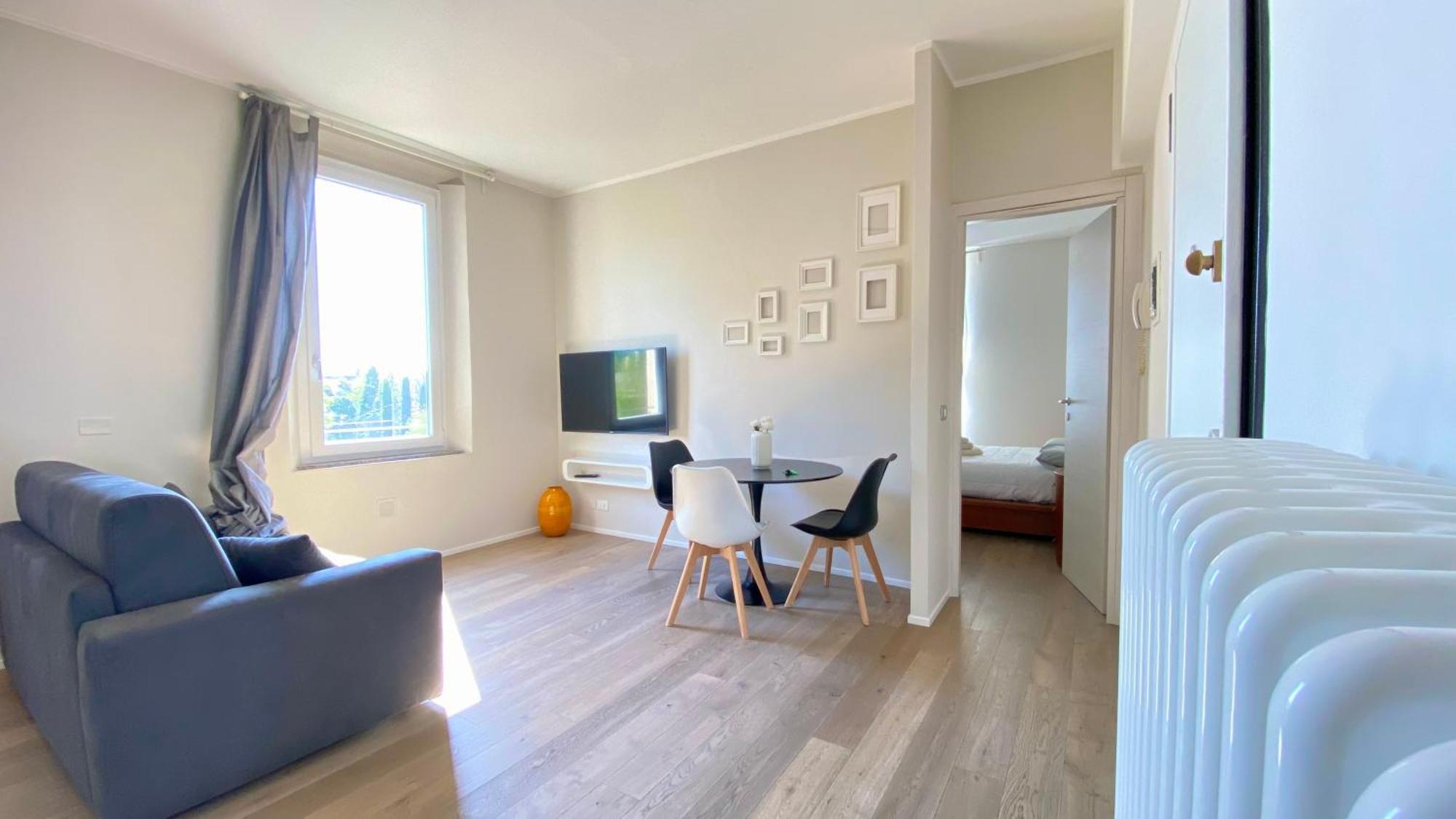 Suite649 Nuova 5 모데나 외부 사진