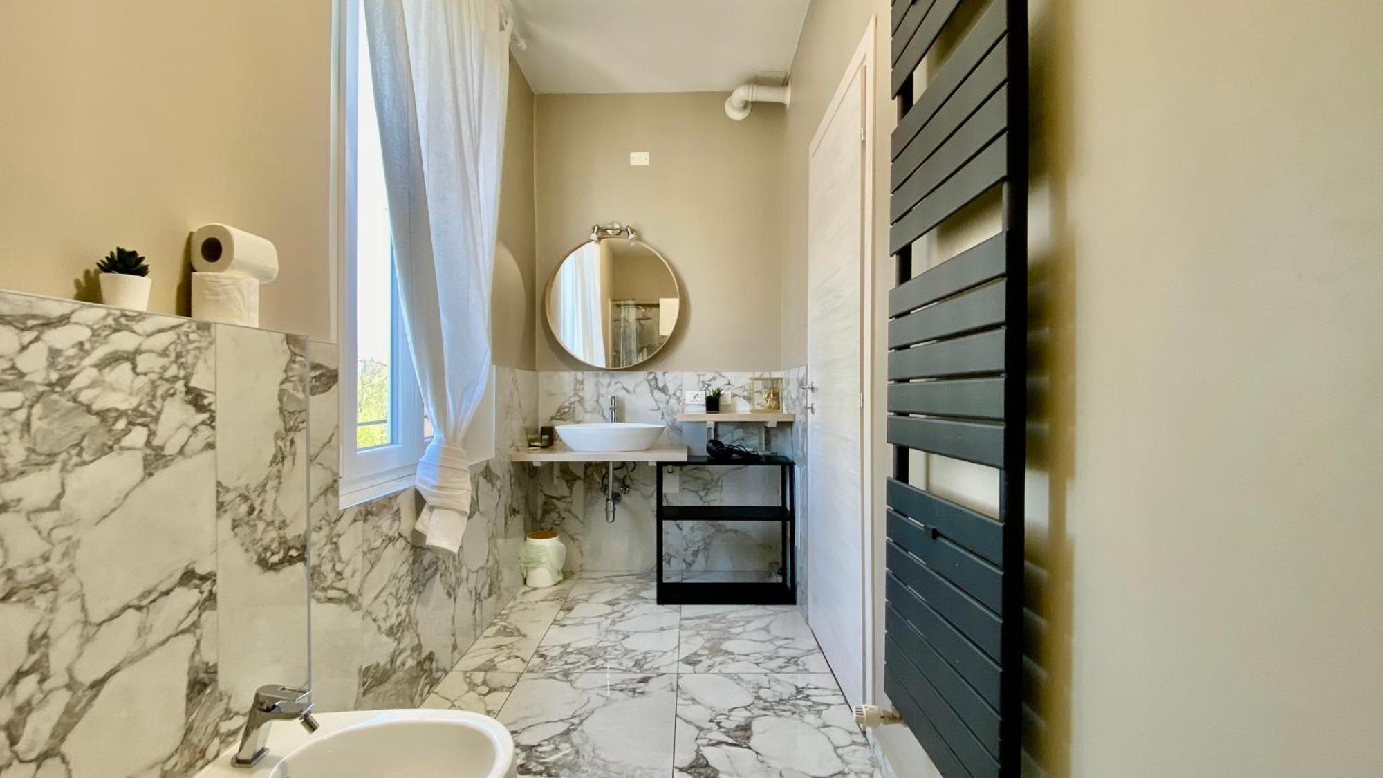 Suite649 Nuova 5 모데나 외부 사진